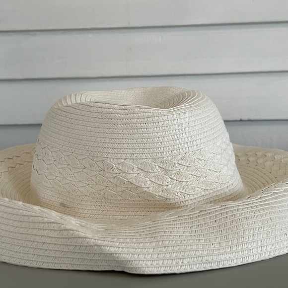 Women's Wide Brim Hat 100% Straw Paper Ivory Color - Picture 4 of 7